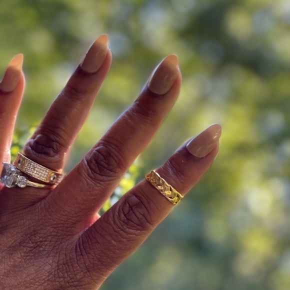 Gold Woven Band Ring - Picture 13 of 15